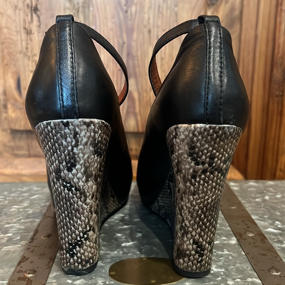 JEFFREY CAMPBELL Black Leather Snake Print Wedge Heel w/ Ankle Strap 7 M - Picture 5 of 6